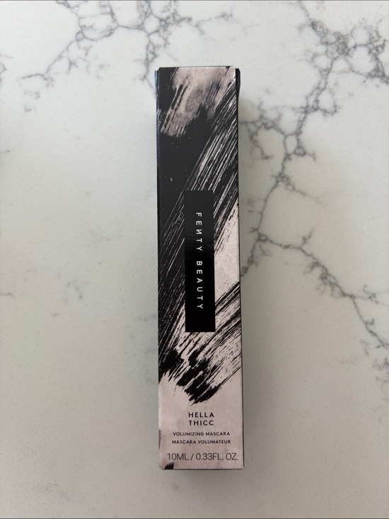 Fenty Beauty Other - Fenty Beauty Hella Thicc Volumizing Mascara - Black